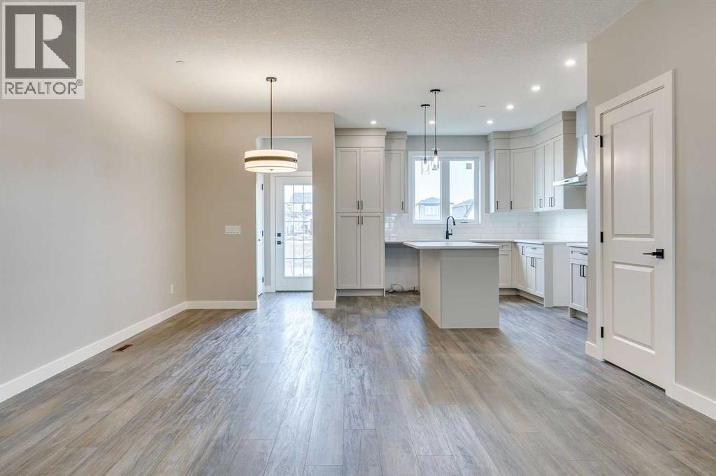 463 Hotchkiss Manor Se, Calgary, Alberta  T3S 0N3 - Photo 6 - A2285291