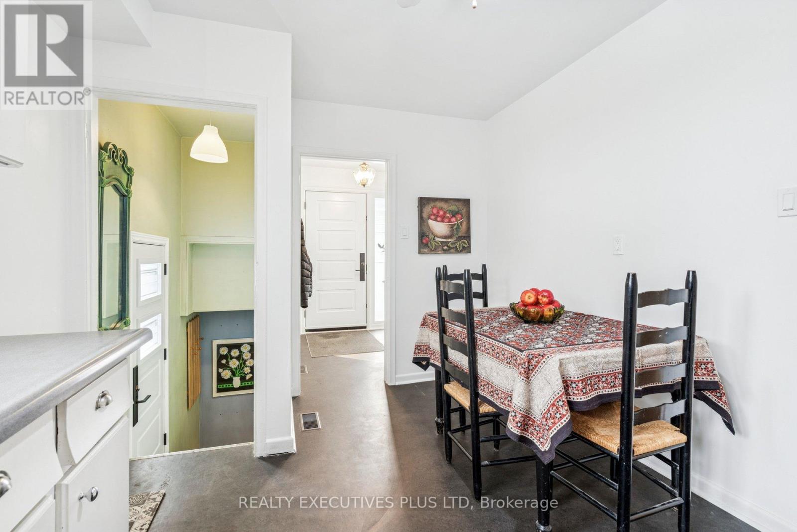 124 Applefield Drive, Toronto, Ontario  M1P 3Y2 - Photo 19 - E12747230