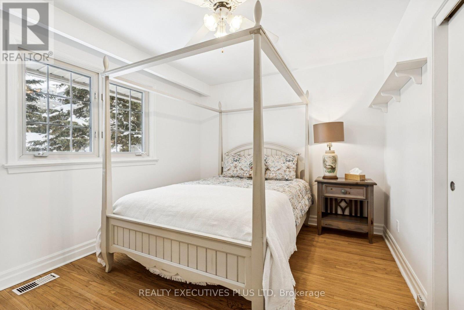 124 Applefield Drive, Toronto, Ontario  M1P 3Y2 - Photo 23 - E12747230