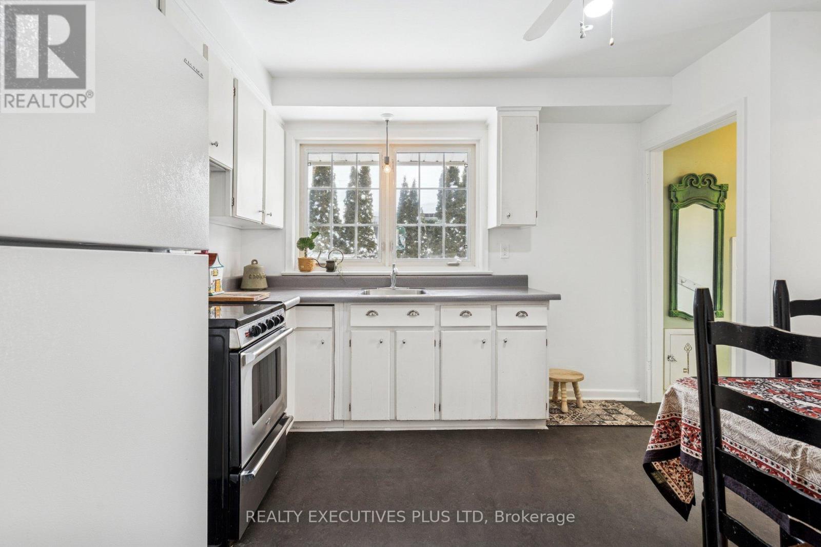 124 Applefield Drive, Toronto, Ontario  M1P 3Y2 - Photo 18 - E12747230