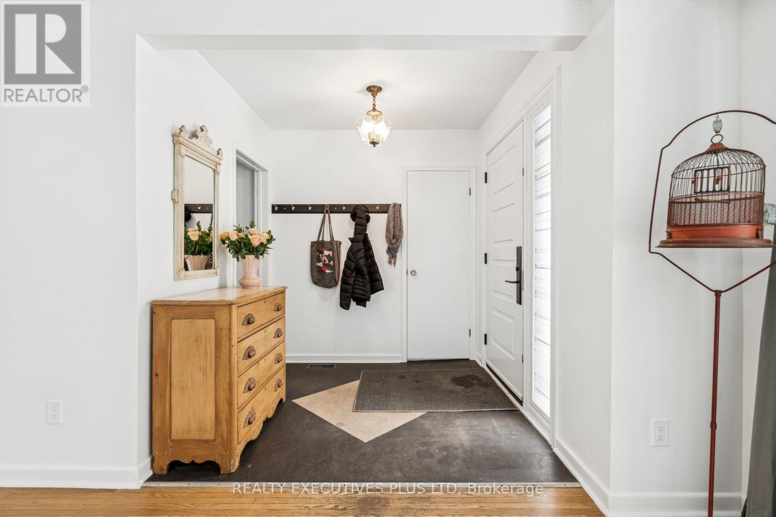 124 Applefield Drive, Toronto, Ontario  M1P 3Y2 - Photo 6 - E12747230