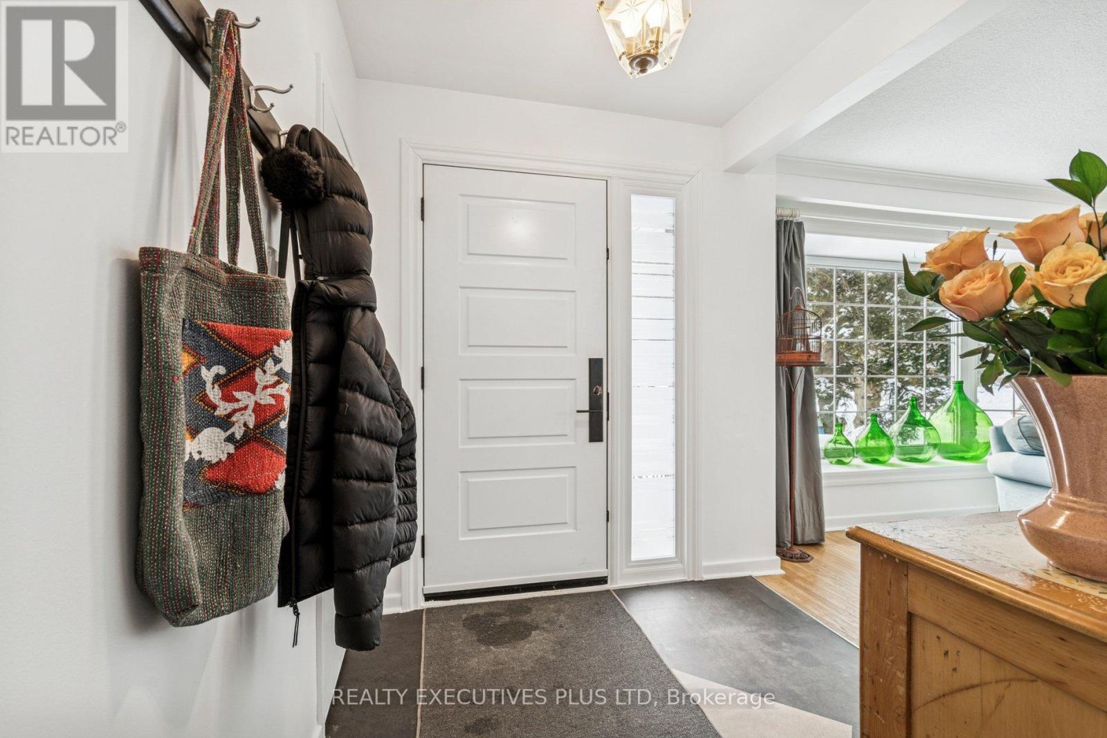 124 Applefield Drive, Toronto, Ontario  M1P 3Y2 - Photo 7 - E12747230