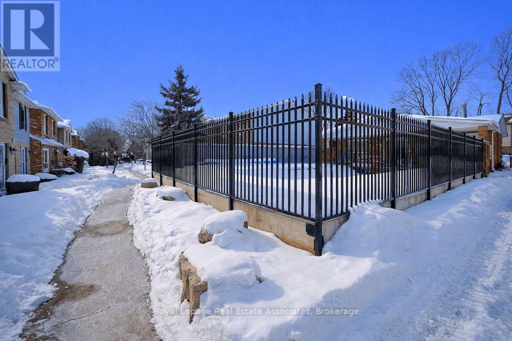 51 - 5475 Lakeshore Road, Burlington, Ontario  L7L 1E1 - Photo 42 - W12779284