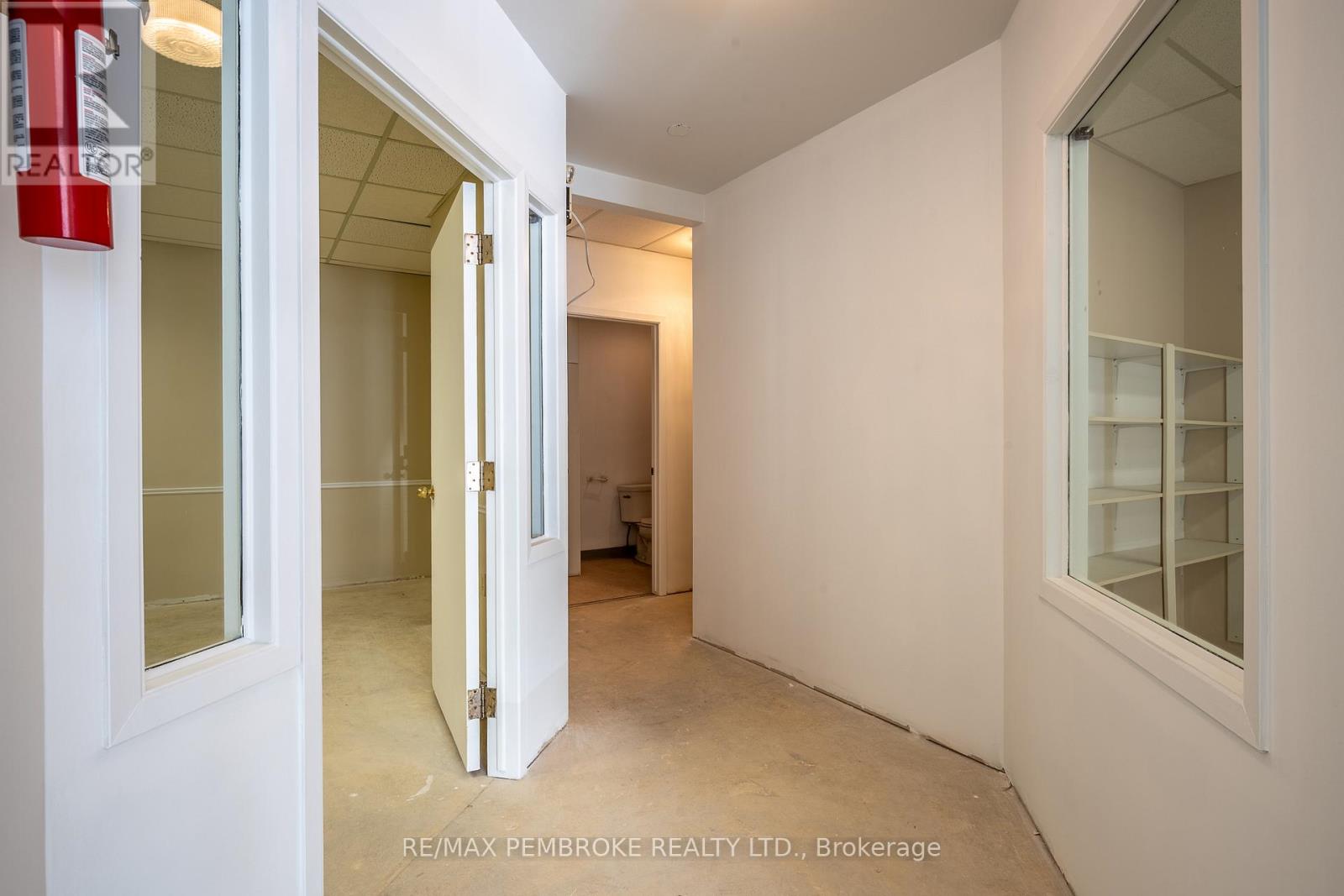 3 - 595 Pembroke Street E, Pembroke, Ontario  K8A 3L7 - Photo 20 - X12788932