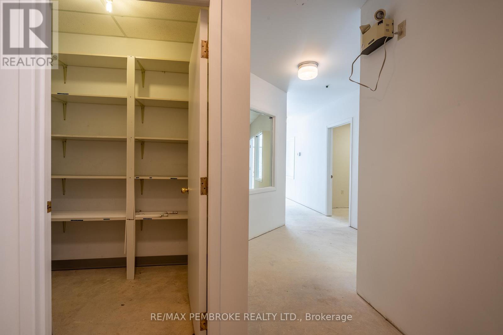 3 - 595 Pembroke Street E, Pembroke, Ontario  K8A 3L7 - Photo 24 - X12788932