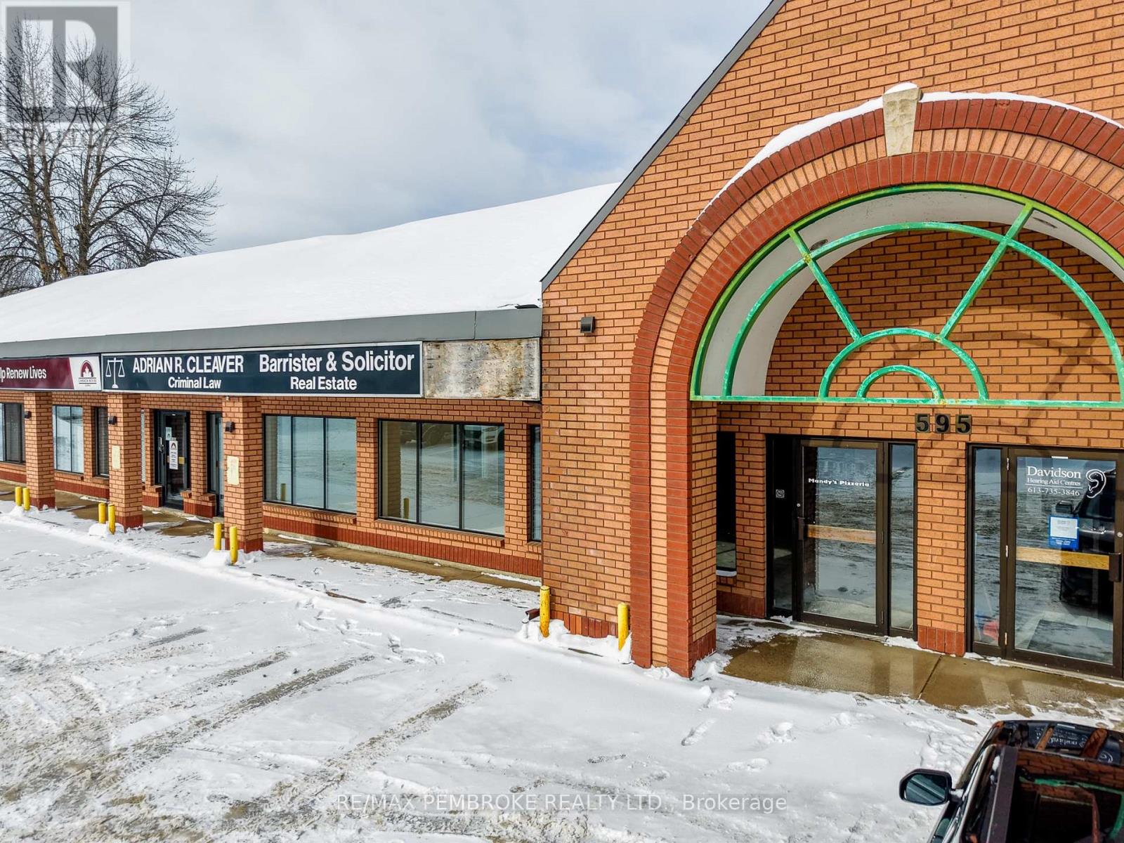 4 - 595 Pembroke Street E, Pembroke, Ontario  K8A 3L7 - Photo 13 - X12788962