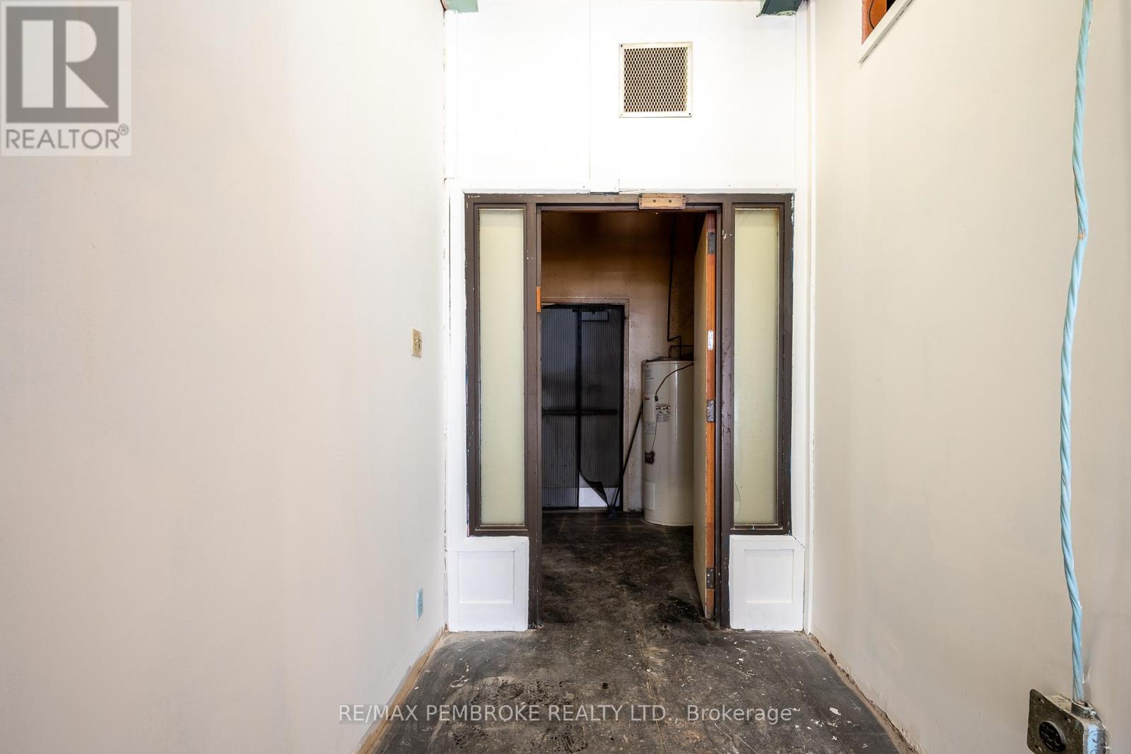 4 - 595 Pembroke Street E, Pembroke, Ontario  K8A 3L7 - Photo 8 - X12788962