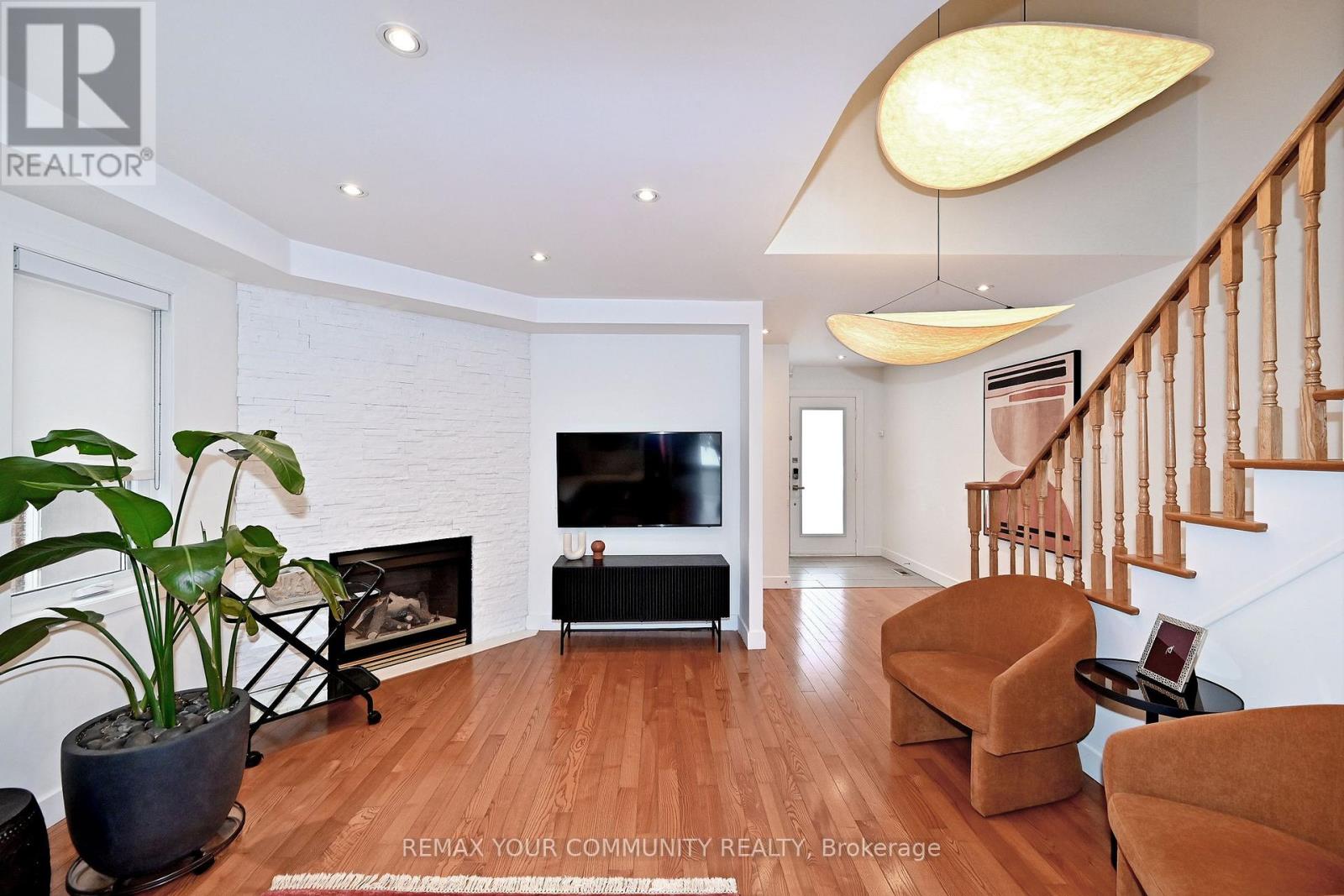 152 Vanguard Road W, Vaughan, Ontario  L4K 5G8 - Photo 12 - N12740310