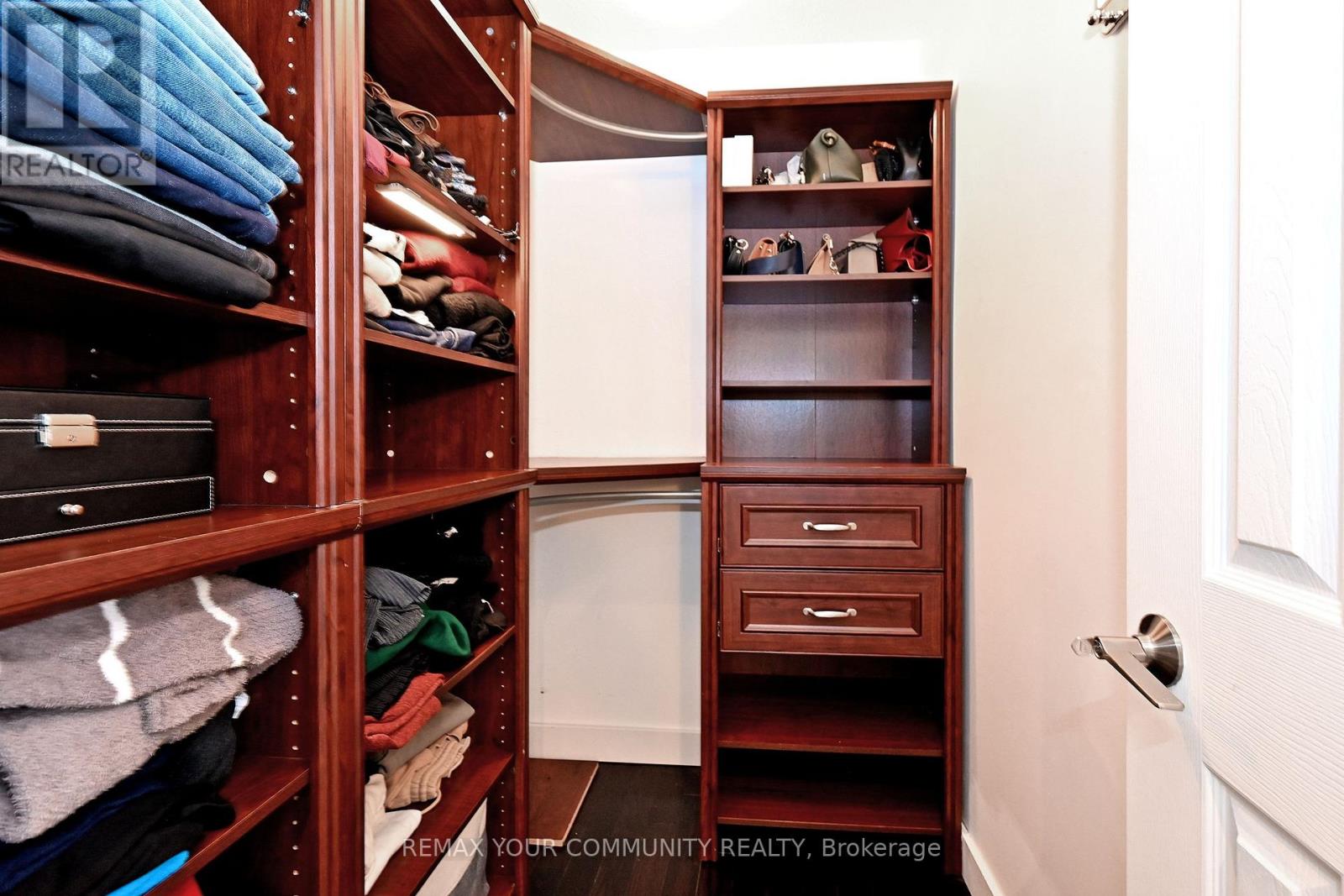 152 Vanguard Road W, Vaughan, Ontario  L4K 5G8 - Photo 36 - N12740310