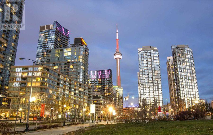 G17 - 26 CAPREOL COURT, Toronto, Ontario