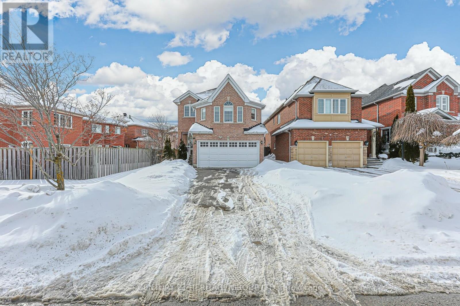30 MIRANDO STREET, Richmond Hill, Ontario