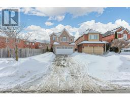 30 MIRANDO STREET, Richmond Hill, Ontario
