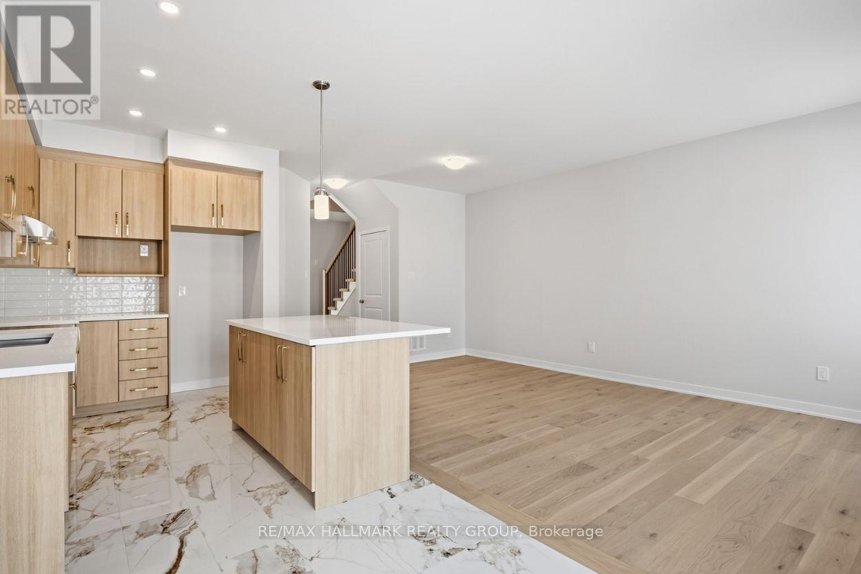 1924 Hawker Private, Ottawa, Ontario  K0A 1L0 - Photo 5 - X12788300