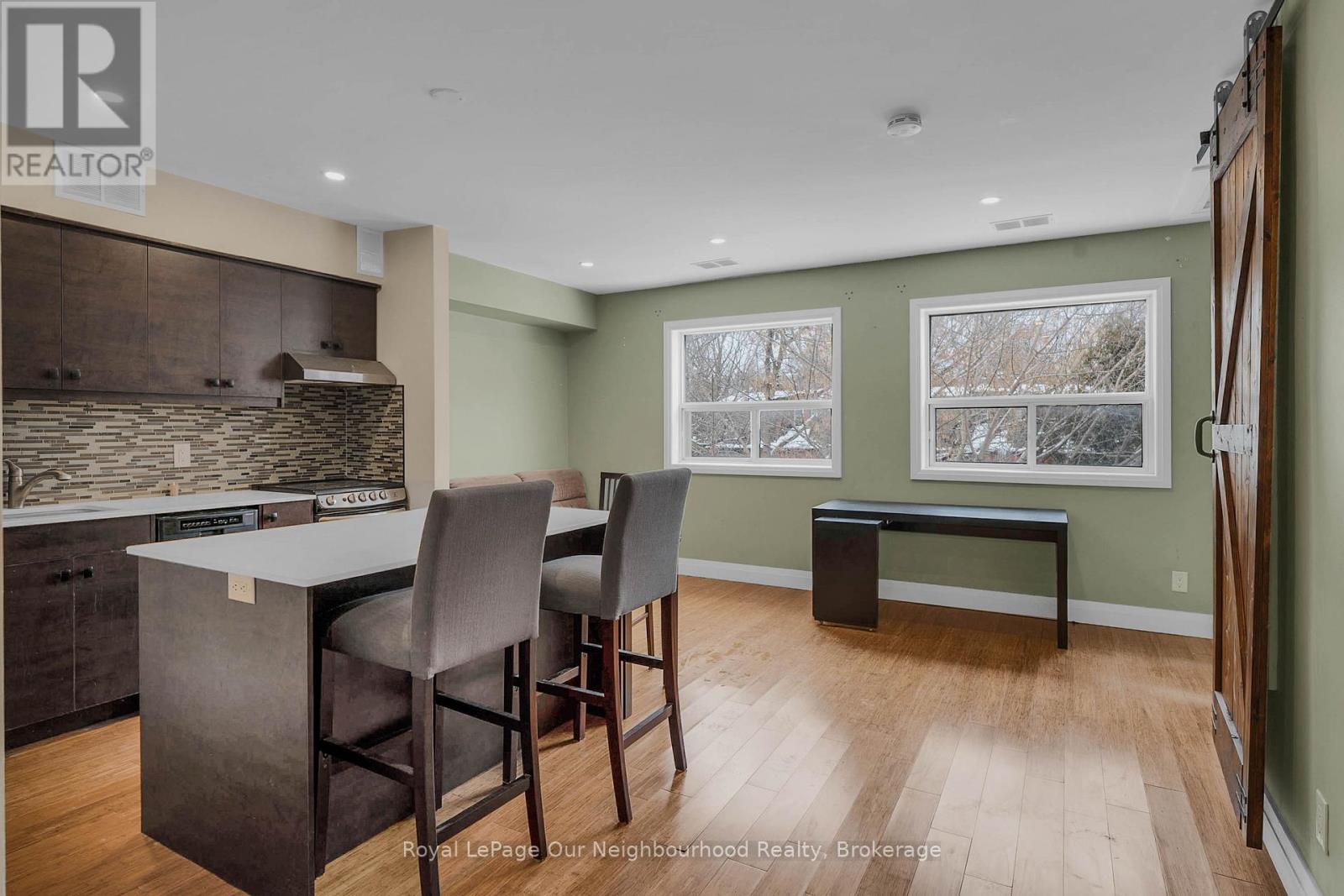 300 - 1224 King Street W, Toronto, Ontario  M6K 1G4 - Photo 3 - W12788934