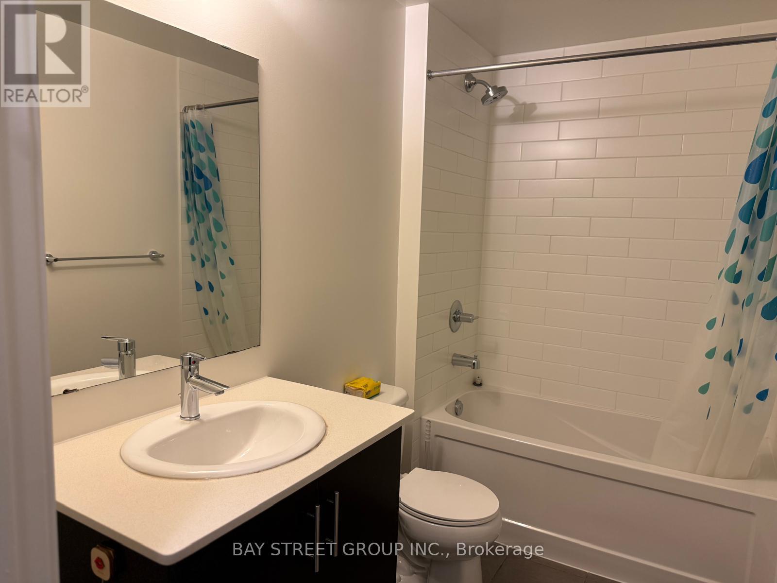 1610 - 360 Square One Drive, Mississauga, Ontario  L5B 0G7 - Photo 20 - W12788956