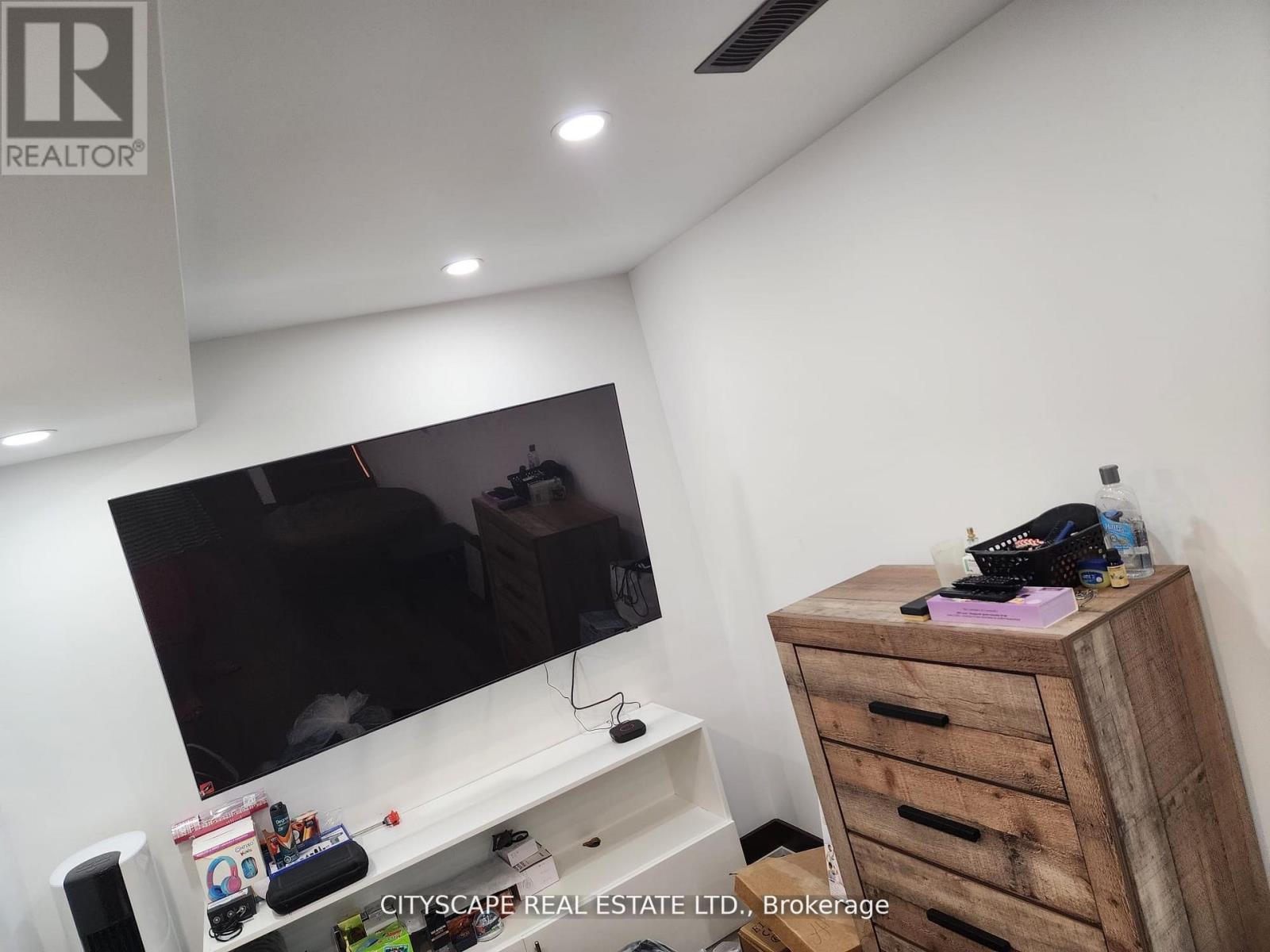 94 Unionville Crescent, Brampton, Ontario  L6P 2Z4 - Photo 18 - W12788970