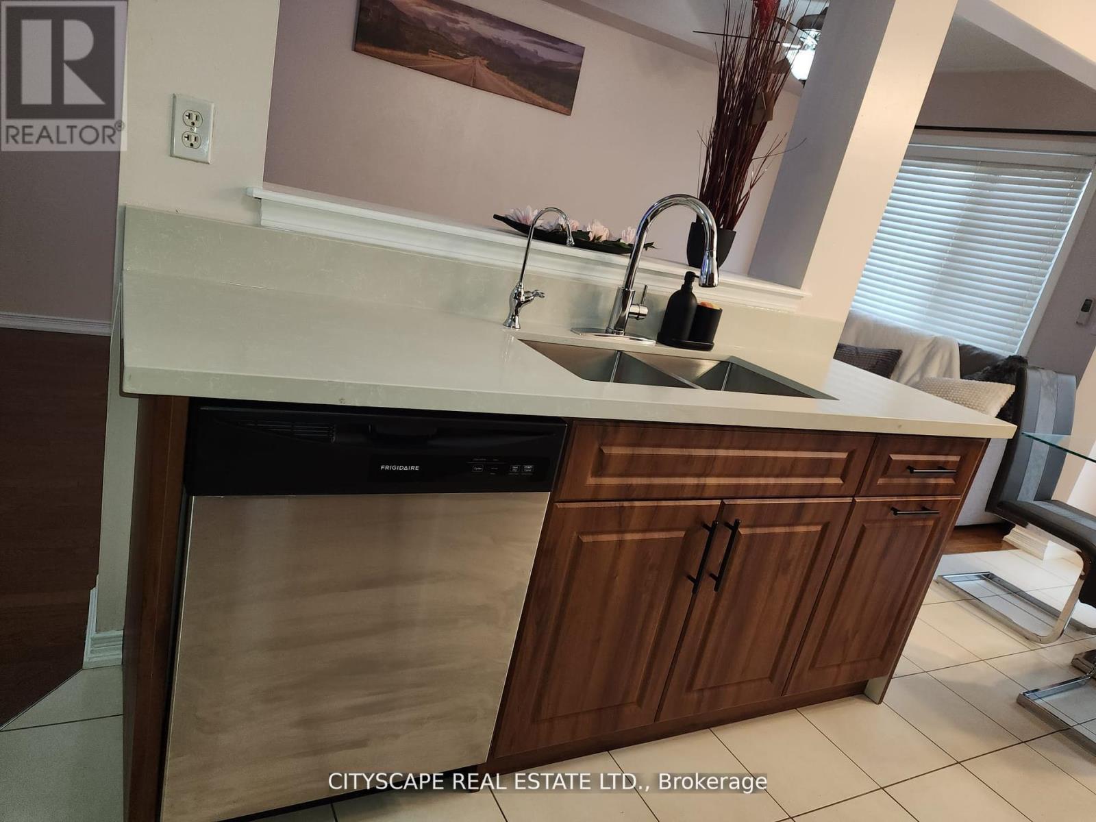 94 Unionville Crescent, Brampton, Ontario  L6P 2Z4 - Photo 32 - W12788970