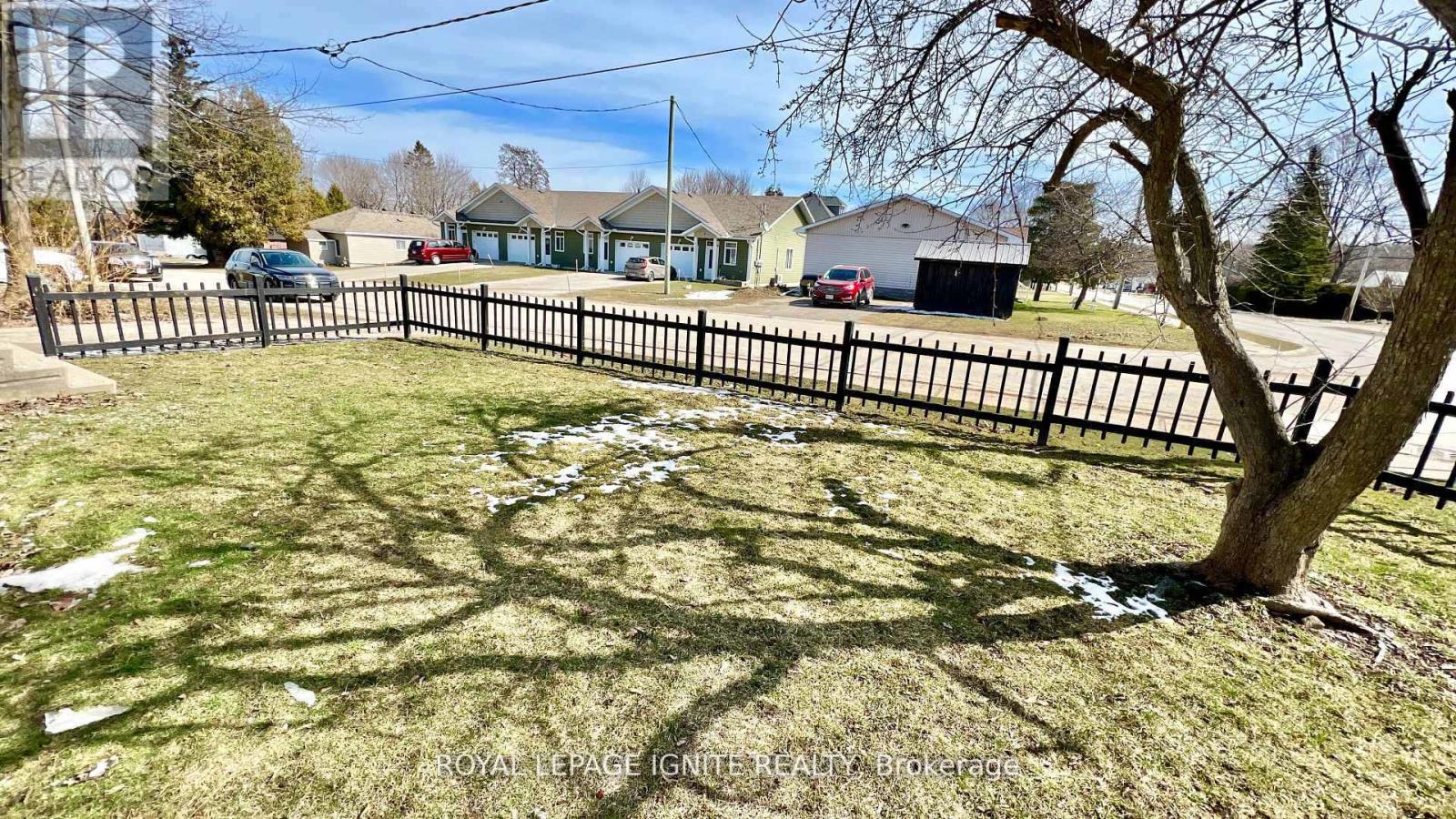 514 Frank Street, South Bruce Peninsula, Ontario  N0H 2T0 - Photo 37 - X12788976