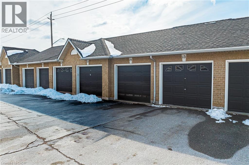 2 Harbour Drive Unit# 14, Stoney Creek, Ontario  L8E 6B1 - Photo 3 - 40804696