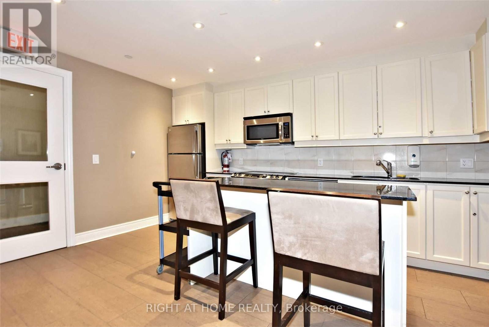 230 - 701 Sheppard Avenue W, Toronto (Clanton Park), Ontario  M3H 0B2 - Photo 21 - C12745760