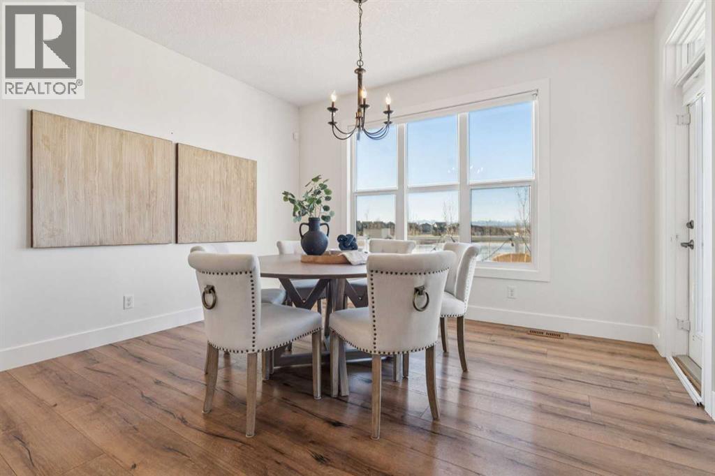 47 Sundown Way, Cochrane, Alberta  T4C 0H4 - Photo 9 - A2282998