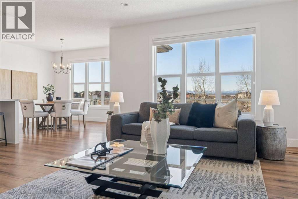 47 Sundown Way, Cochrane, Alberta  T4C 0H4 - Photo 14 - A2282998