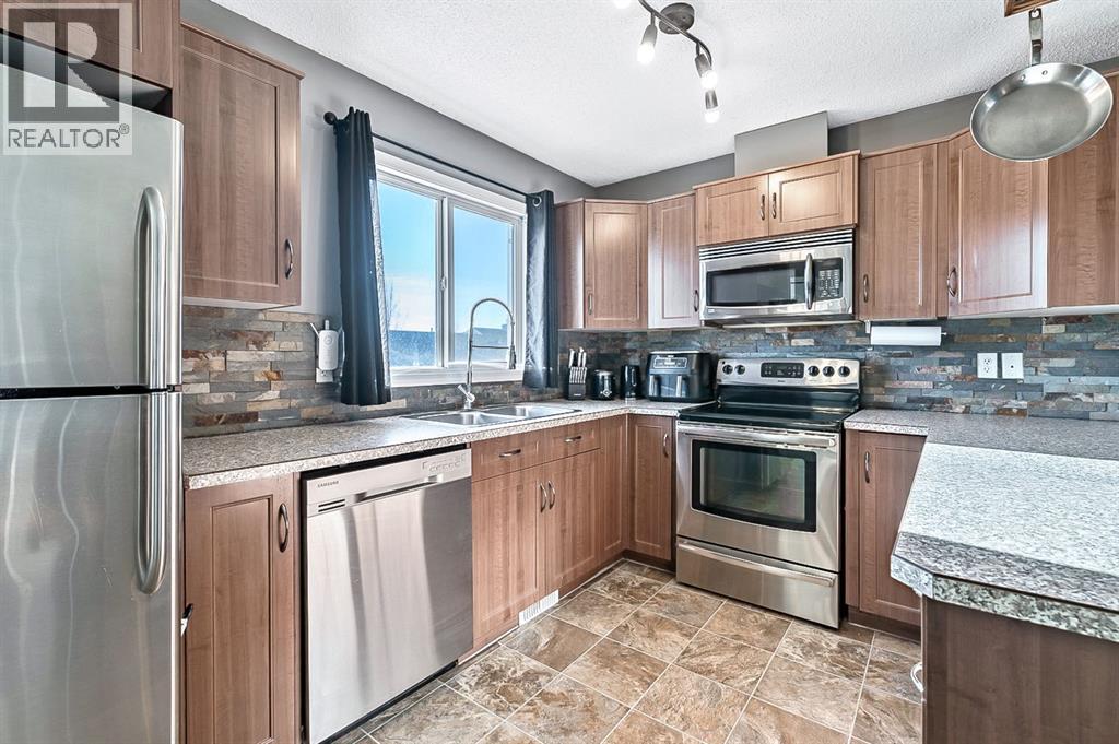 221 Sandford Place Nw, Langdon, Alberta  T0J 1X2 - Photo 11 - A2280488