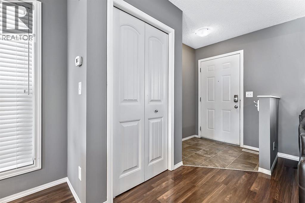 221 Sandford Place Nw, Langdon, Alberta  T0J 1X2 - Photo 3 - A2280488