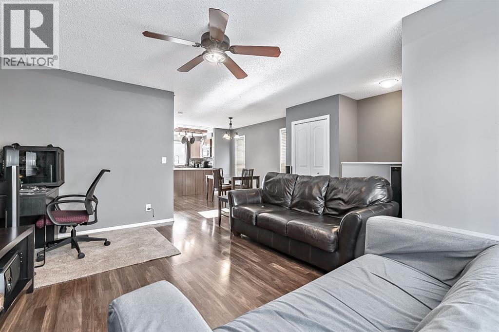 221 Sandford Place Nw, Langdon, Alberta  T0J 1X2 - Photo 6 - A2280488