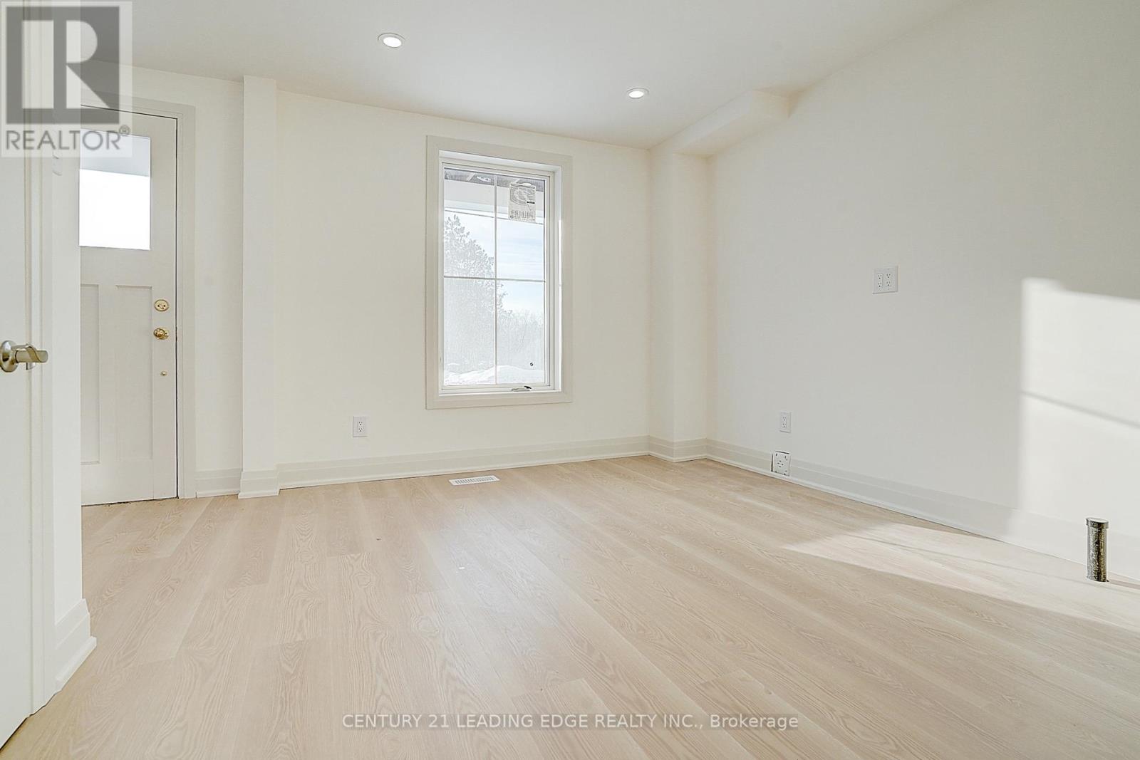 Front - 14635 Woodbine Avenue, Whitchurch-Stouffville, Ontario  L4A 2K8 - Photo 6 - N12788870