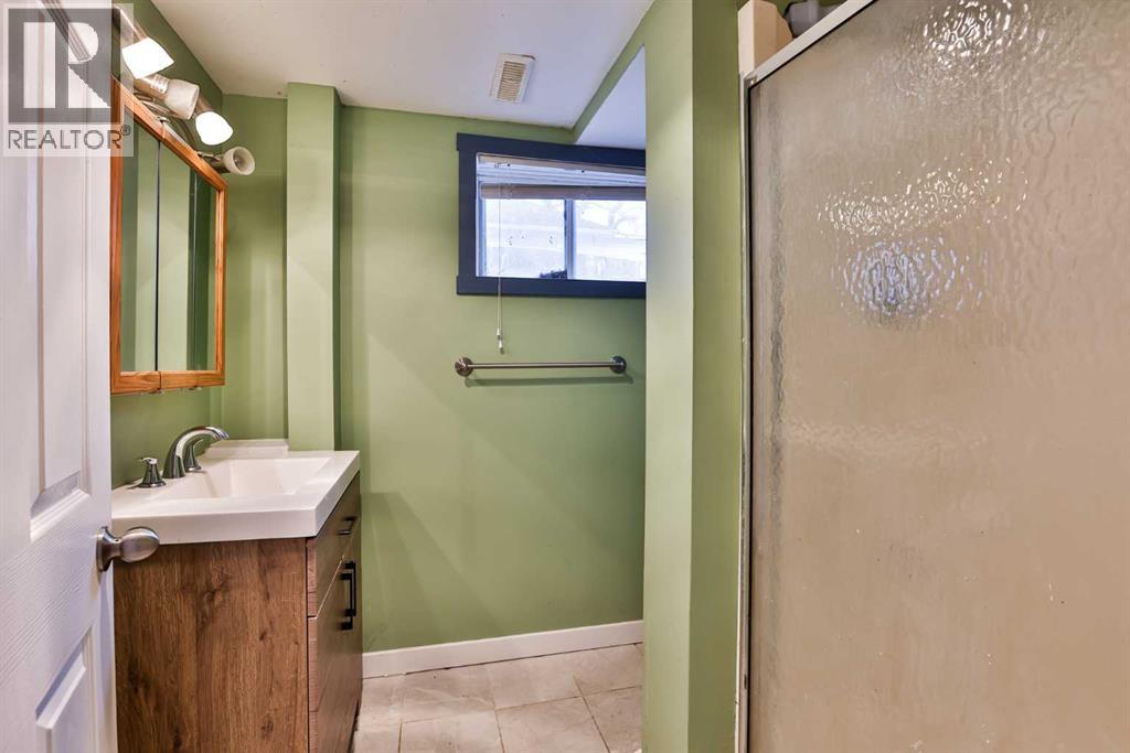 911 8 Street S, Lethbridge, Alberta  T1J 2K7 - Photo 18 - A2280670