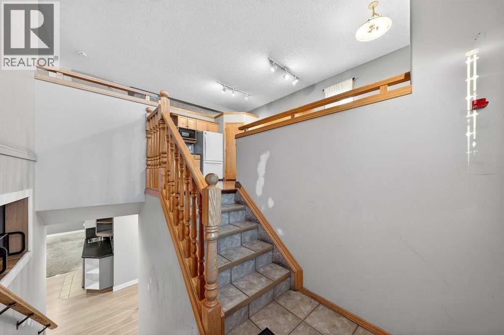 68 Silver Springs Way Nw, Airdrie, Alberta  T4B 2R6 - Photo 2 - A2286453