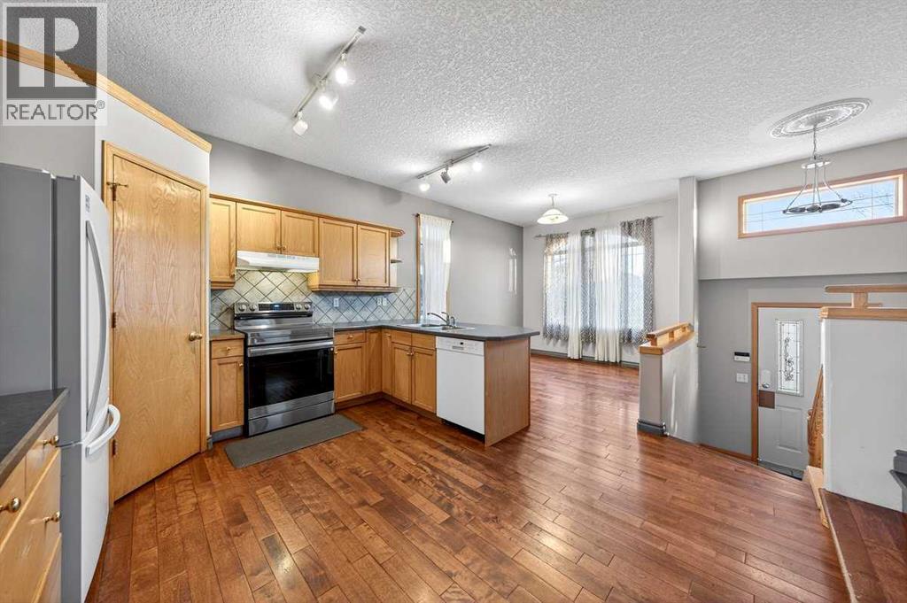 68 Silver Springs Way Nw, Airdrie, Alberta  T4B 2R6 - Photo 3 - A2286453