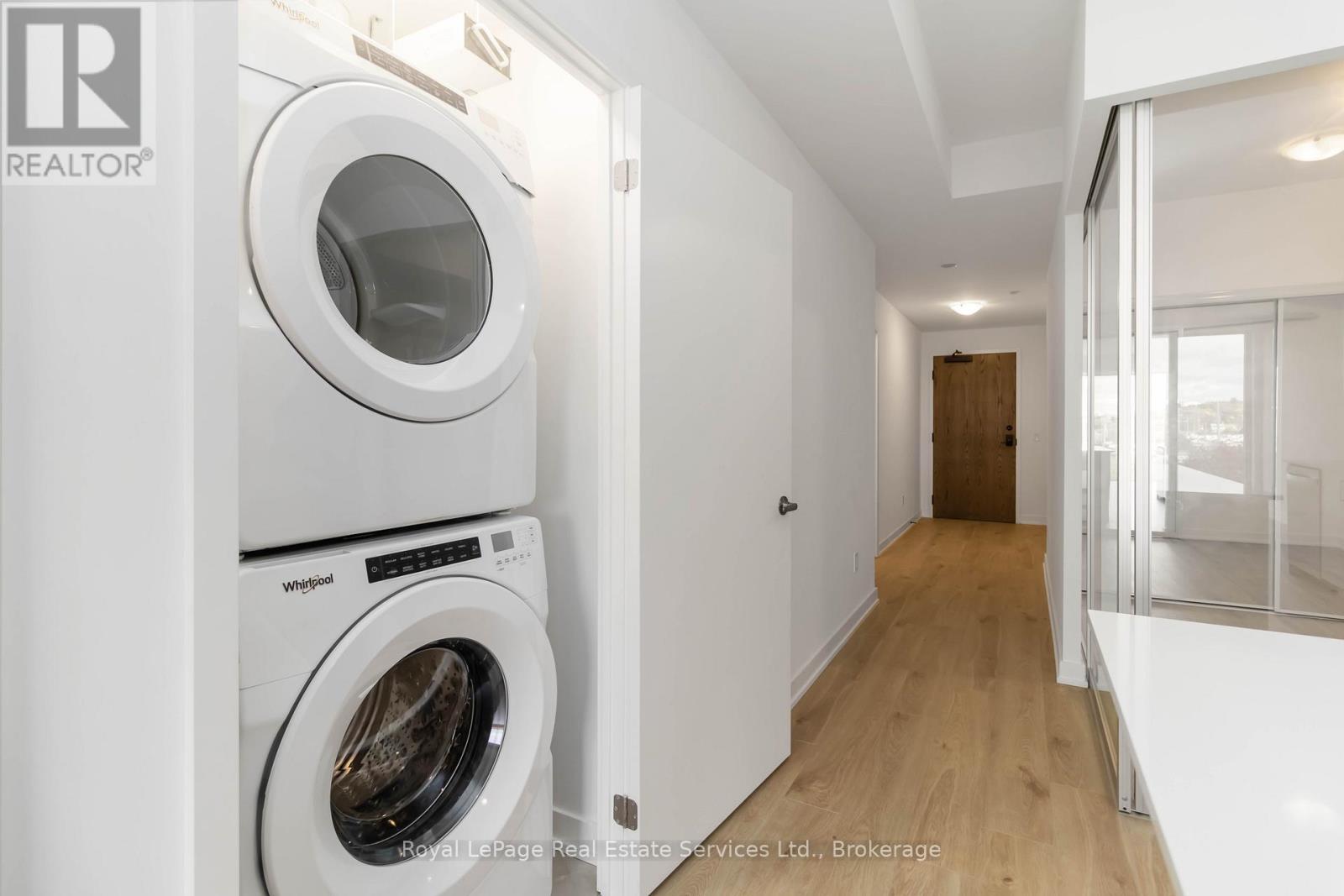 601 - 1035 Southdown Road, Mississauga, Ontario  L5J 0A2 - Photo 17 - W12787242