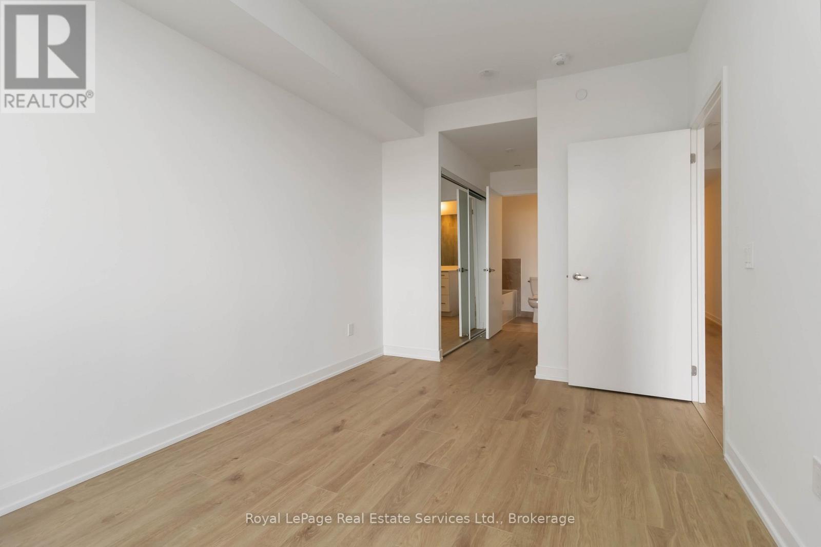 601 - 1035 Southdown Road, Mississauga, Ontario  L5J 0A2 - Photo 12 - W12787242