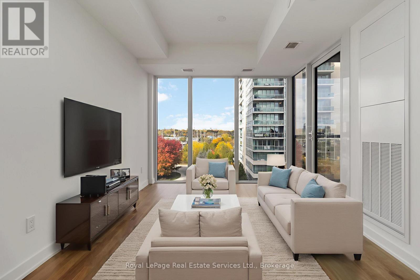 601 - 1035 Southdown Road, Mississauga, Ontario  L5J 0A2 - Photo 8 - W12787242