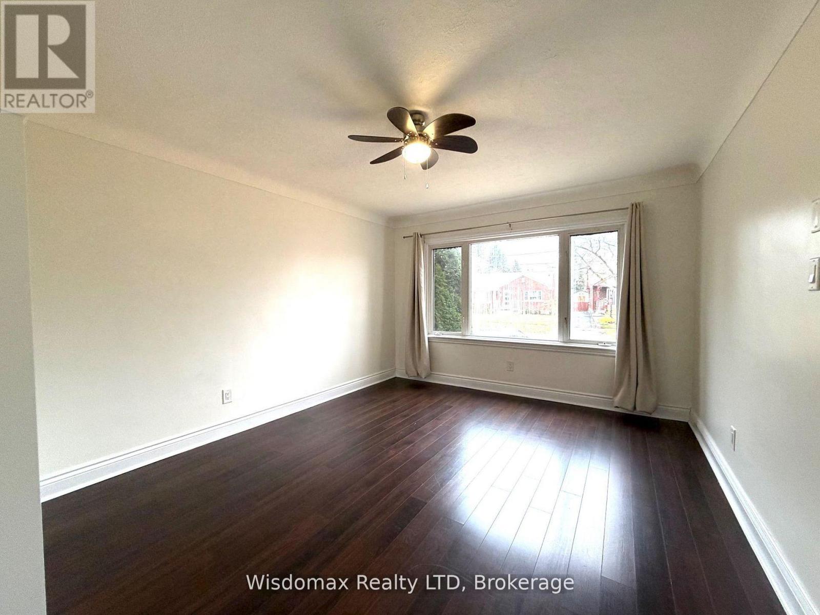 Mainfloor - 6481 Erwin Crescent, Niagara Falls, Ontario L2G 4Z9 - Photo 11 - X12789002