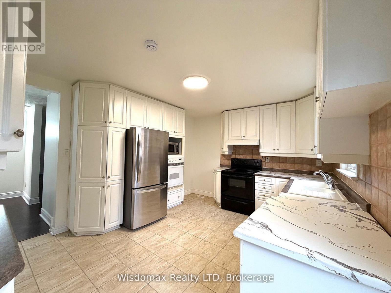 Mainfloor - 6481 Erwin Crescent, Niagara Falls, Ontario L2G 4Z9 - Photo 12 - X12789002