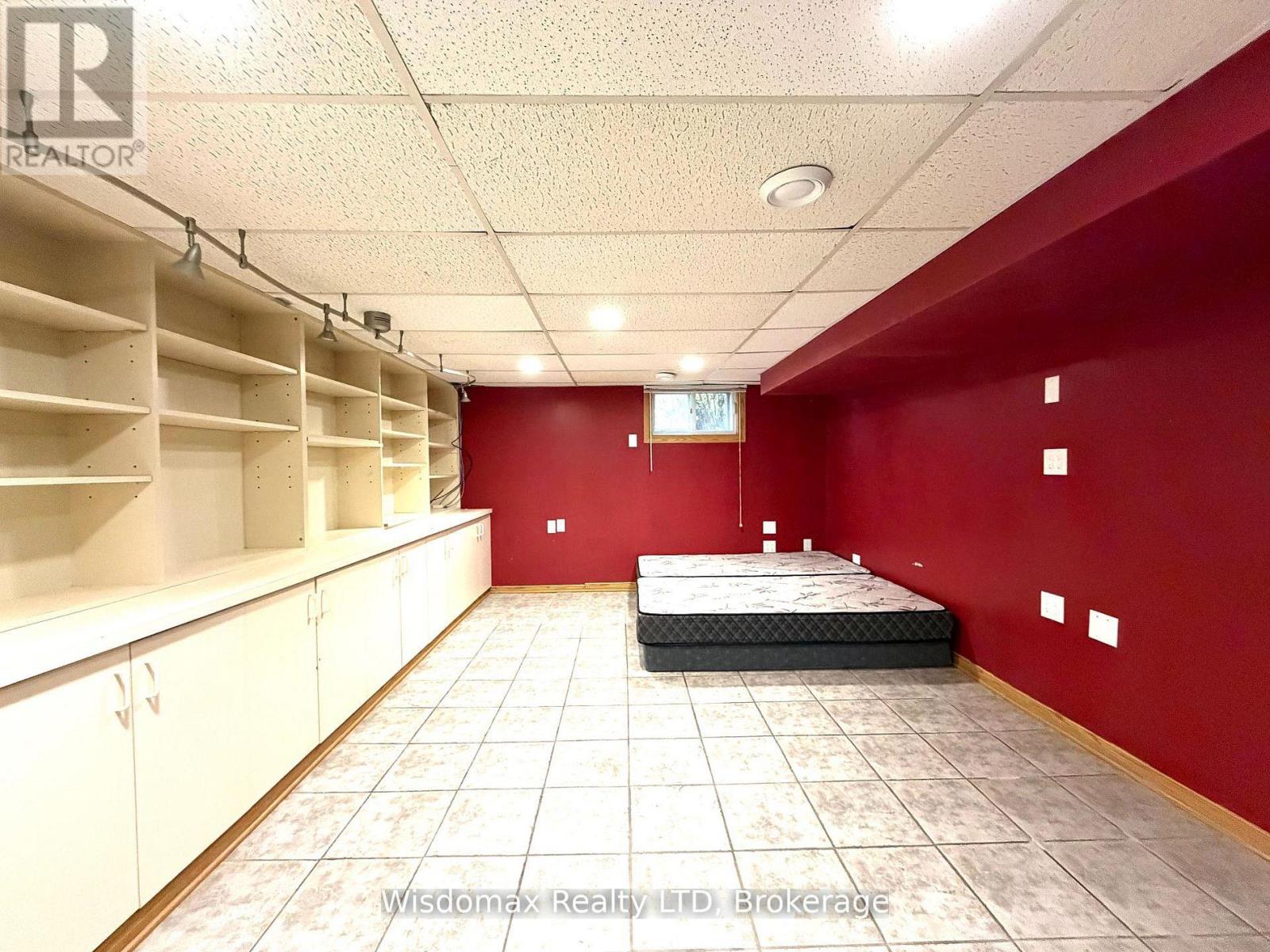 Basement - 6481 Erwin Crescent, Niagara Falls, Ontario  L2G 4Z9 - Photo 9 - X12789008