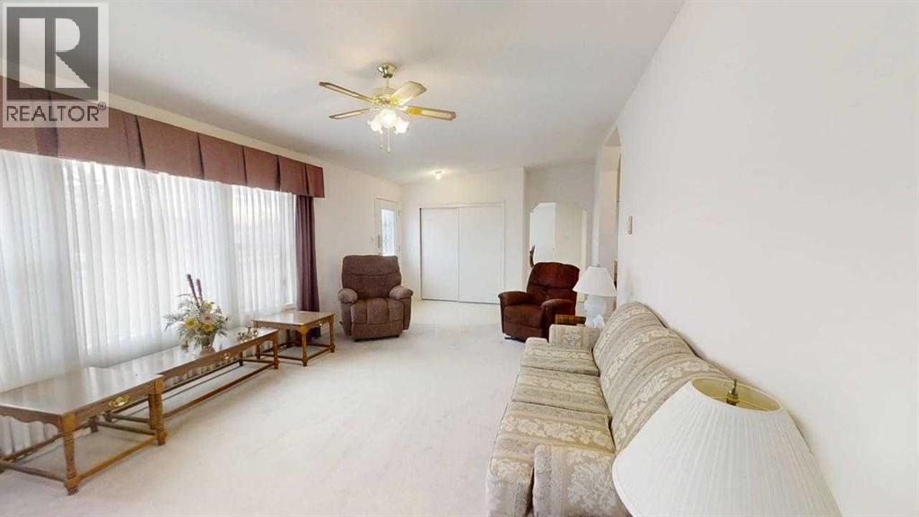 420n 200w, Raymond, Alberta  T0K 2S0 - Photo 3 - A2286401