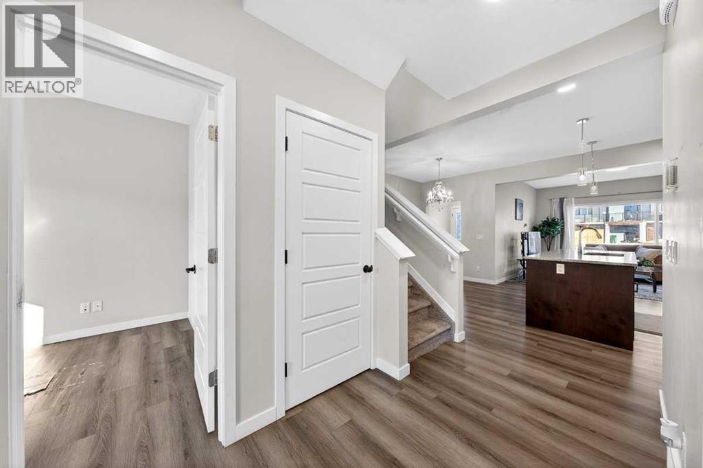 148 Highview Gate Se, Airdrie, Alberta  T4A 3L6 - Photo 7 - A2286470