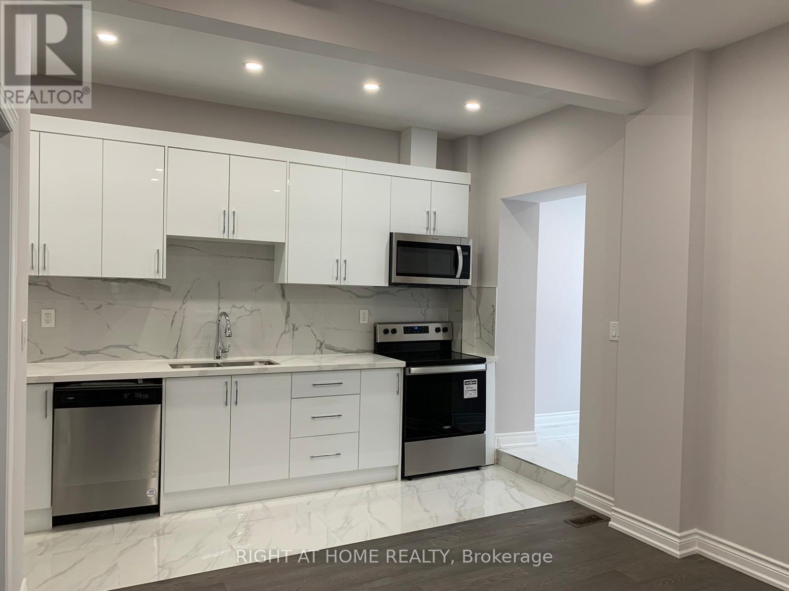 57 Brunswick Avenue, Toronto, Ontario  M5S 2L8 - Photo 3 - C12789006