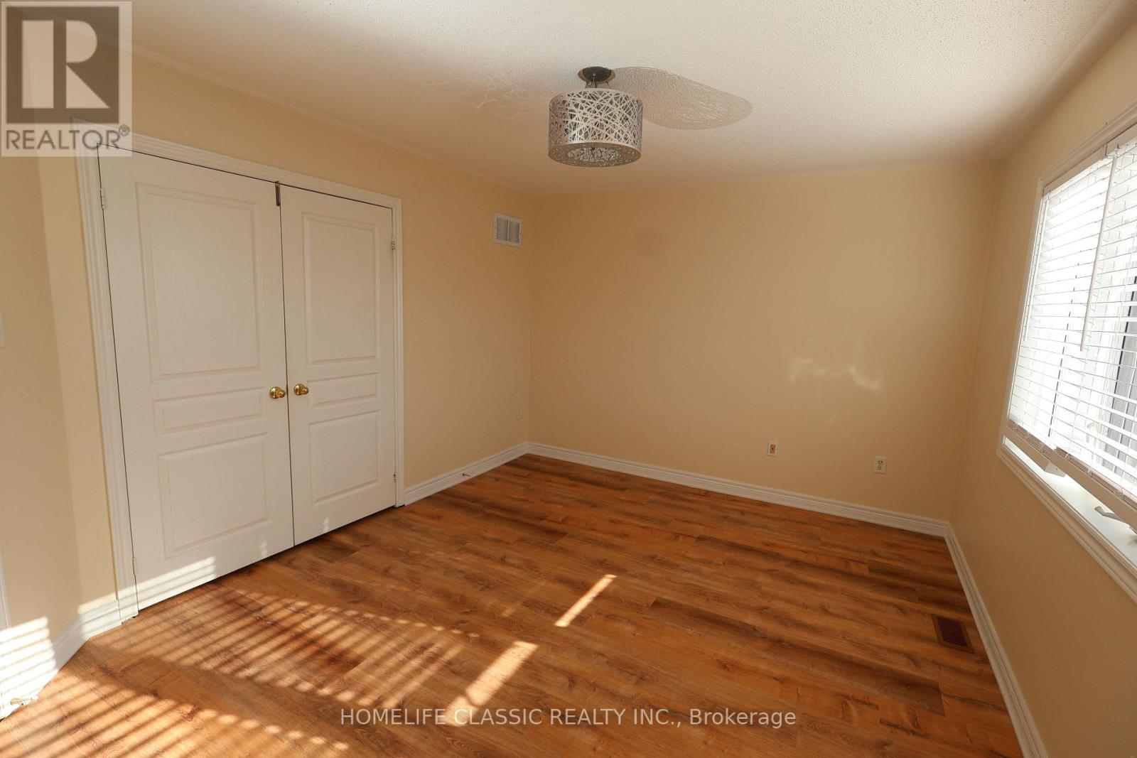 41 Chelton Dr Drive, Richmond Hill, Ontario  L4E 4A9 - Photo 12 - N12789018