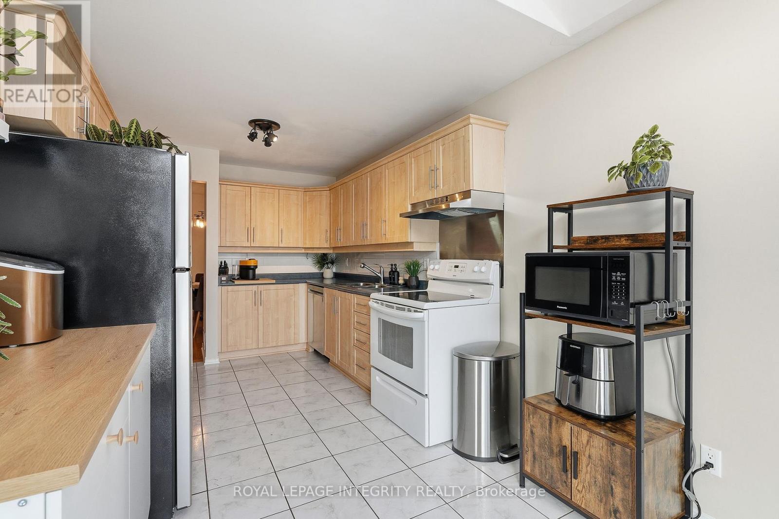 2049 Sunland Drive, Ottawa, Ontario  K4A 3K8 - Photo 17 - X12788144