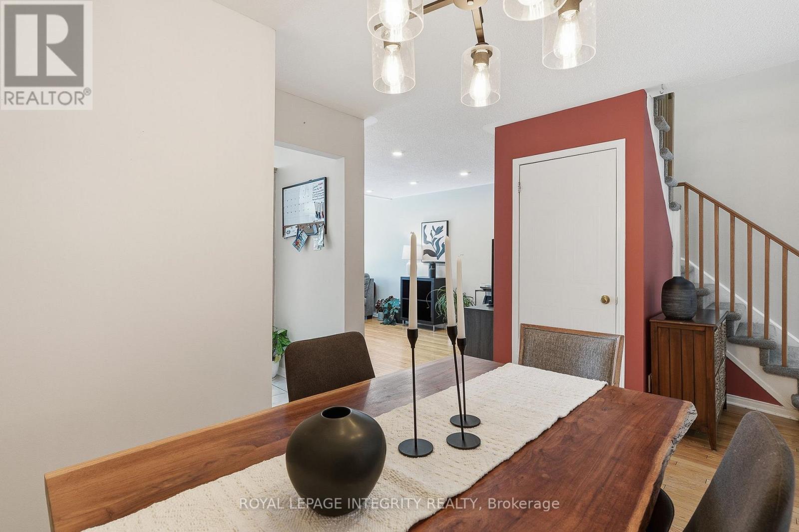 2049 Sunland Drive, Ottawa, Ontario  K4A 3K8 - Photo 9 - X12788144