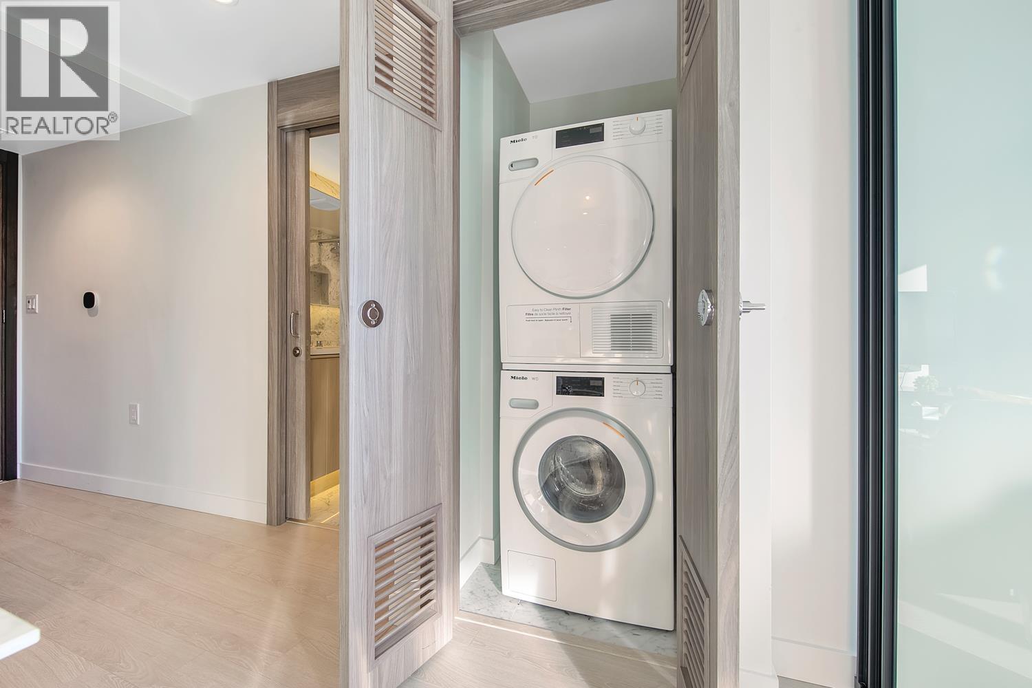 1102 1768 Cook Street, Vancouver, British Columbia  V5Y 0N3 - Photo 15 - R3089920