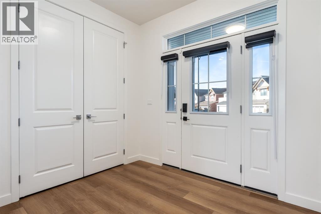 194 Baneberry Way Sw, Airdrie, Alberta  T4B 5M2 - Photo 2 - A2286364