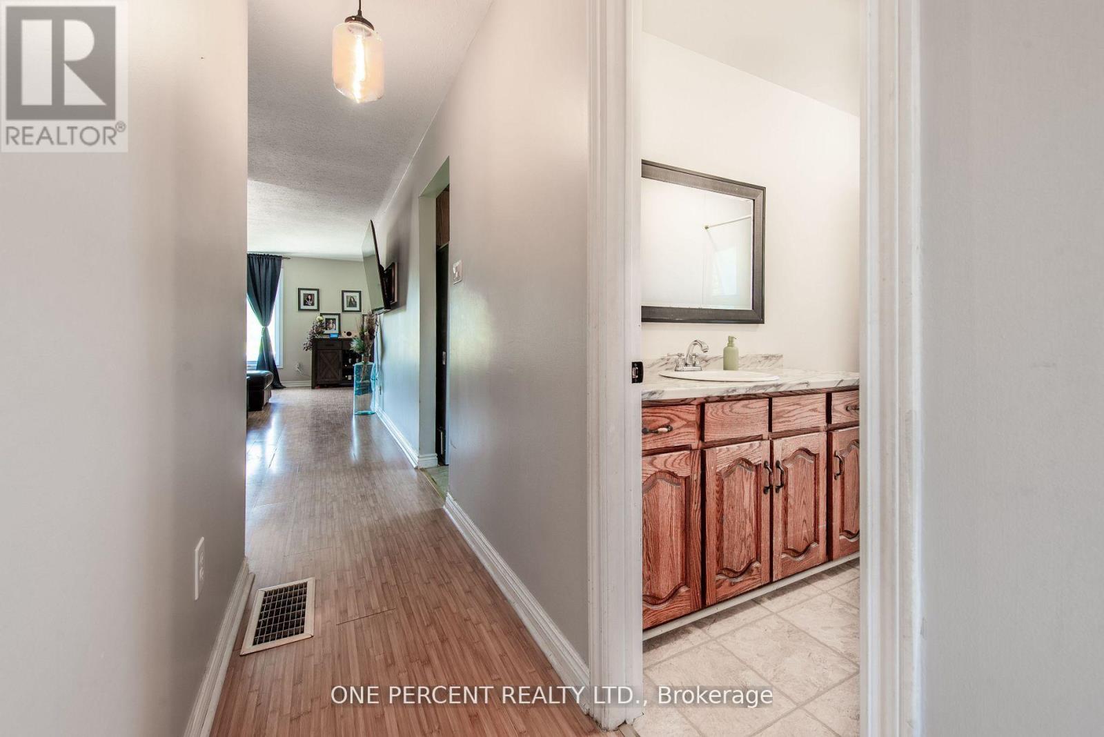 752809 Southgate 75 Side Road, Southgate, Ontario  N0C 1L0 - Photo 11 - X12789016