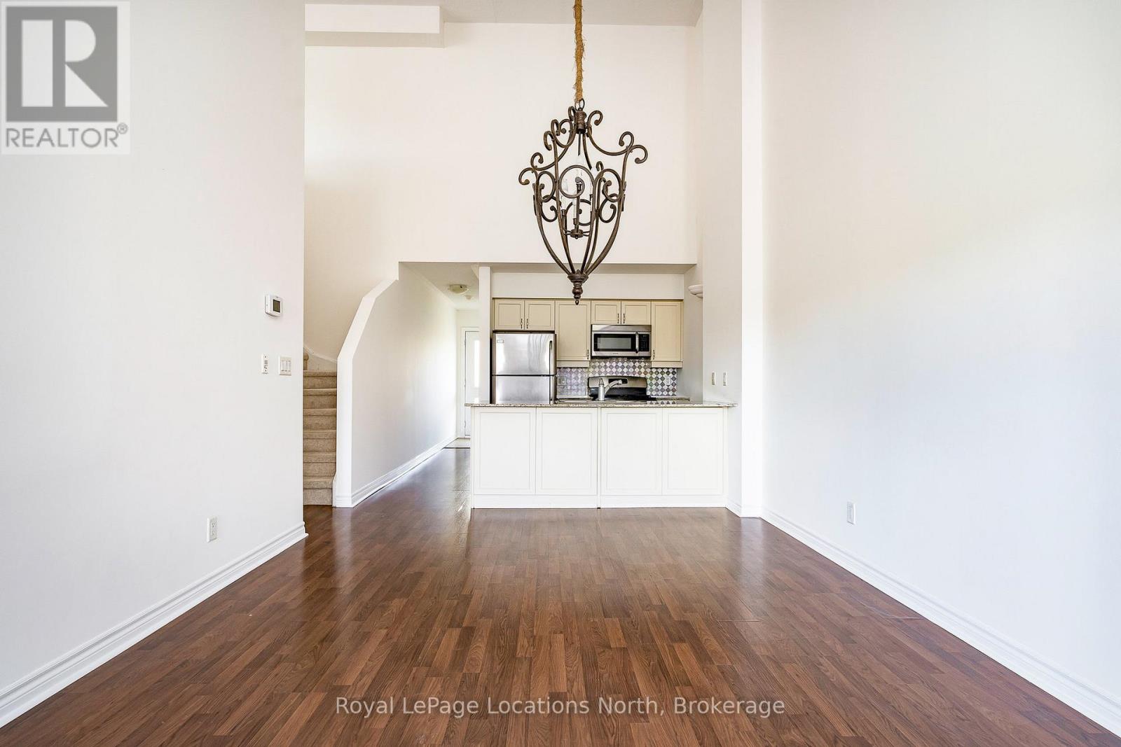 307 - 3 Brandy Lane Drive, Collingwood, Ontario L9Y 0X4 - Photo 5 - S12789030