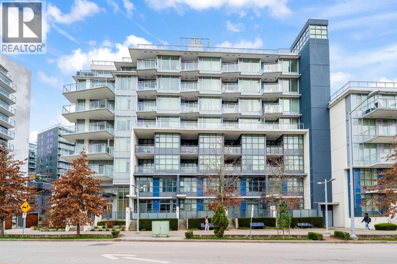 804 8633 CAPSTAN WAY, Richmond, British Columbia